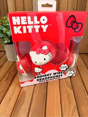Hello Kitty Red Squishy Wired Headphones, Wired NIB